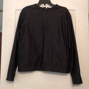 Lululemon black sweatshirt